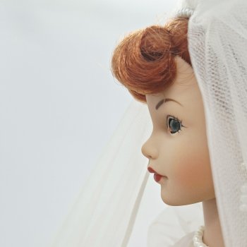 Совершенно (с)нежная Basic Kitty Collier в аутфите Bridal Bliss от Robert Tonner