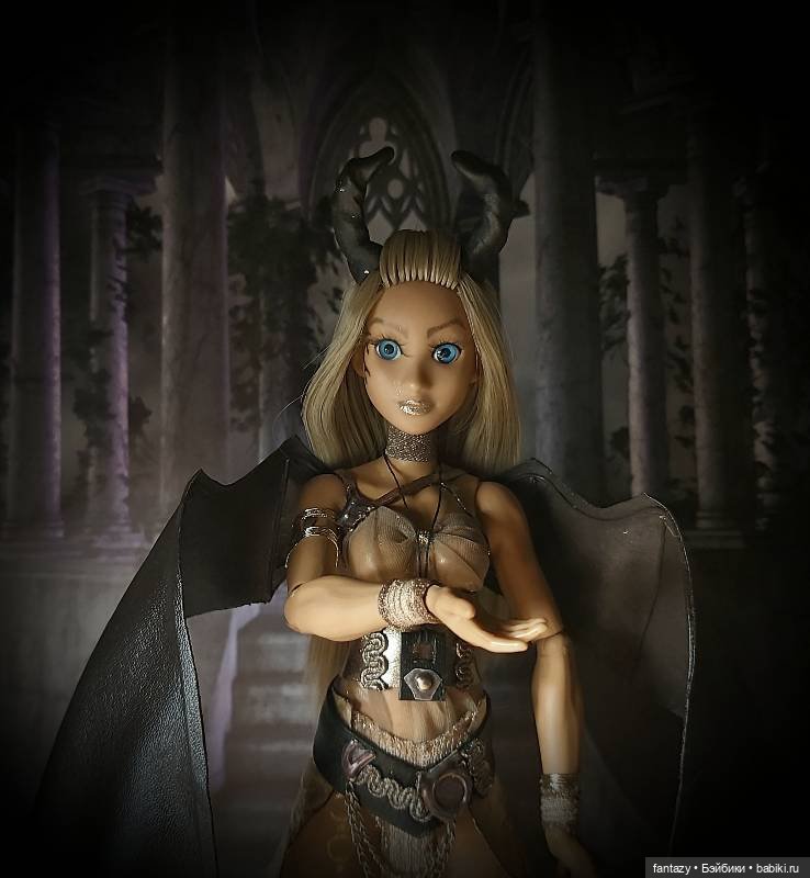 Гибридная кукла на основе рестлерши (фото 2)