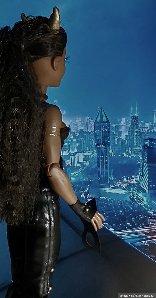 Гибридная куколка на основе рестлерши