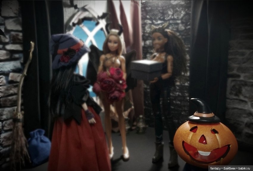 Розмарин или Как да на Хэллоуин девицы гадали