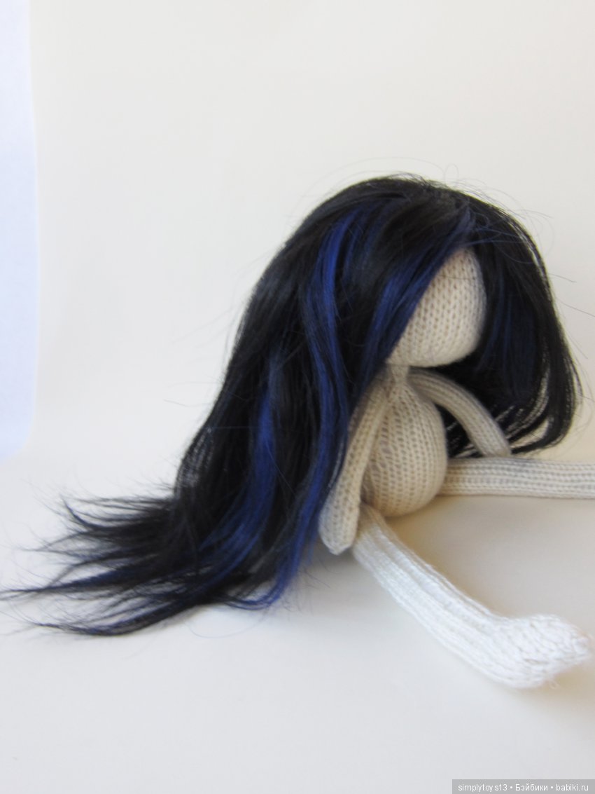 Паричок для Баболи на шапочке, связанной спицами или крючком