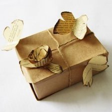 Красивая упаковка подарка из подручного материала, которую может сделать каждый