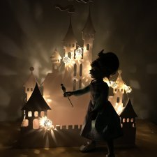 Орешек и ее волшебные птички несут волшебство в каждый дом