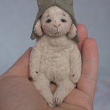 Зайка, который притворяется волчком Зайка, который притворяется волчком