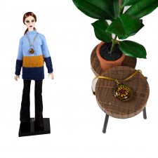 Набор "Желтый цветок" для высокой барби,Integrity toys : вязаный свитер колор блок , кулон
