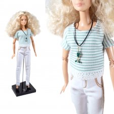 Набор одежды для высокой барби (Barbie tall) : джинсы, футболка, кулон