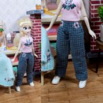 Синие брюки с вышивкой для пижамных принцесс.