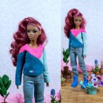 Бадлон "Колорблок 1" с вышивкой для барби (низкая), бжд