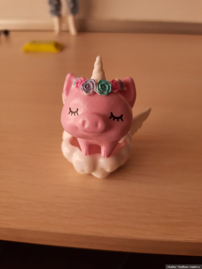 Кукла Barbie Экстра в розовой куртке (или шубе) (фото 4)