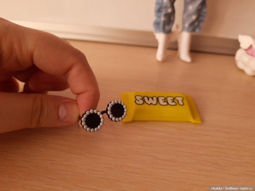 Кукла Barbie Экстра в розовой куртке (или шубе) (фото 6)