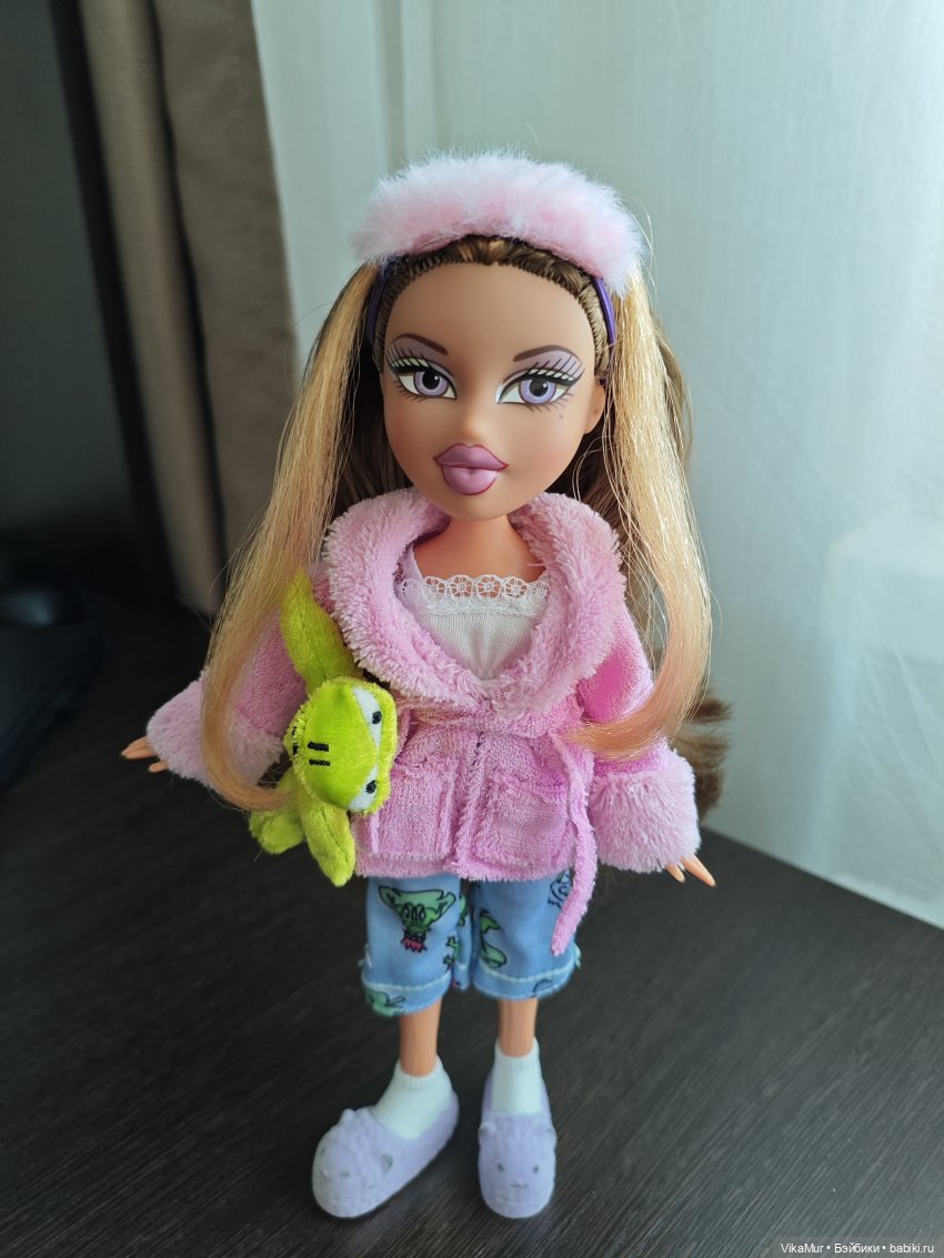 Bratz Slumber Party перевыпуск 2024 Yasmin | Бэйбики Bratz Slumber Party перевыпуск 2024 Yasmin (фото 9)