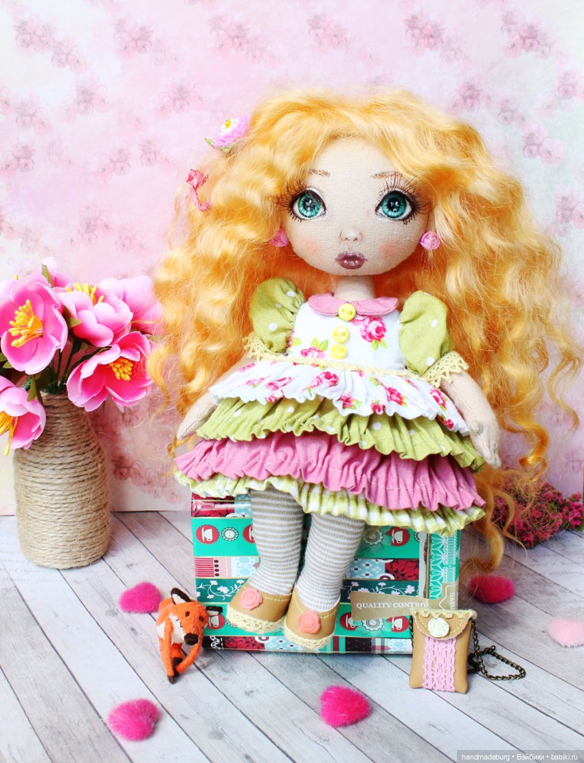 Розочка, миниатюрная куколка