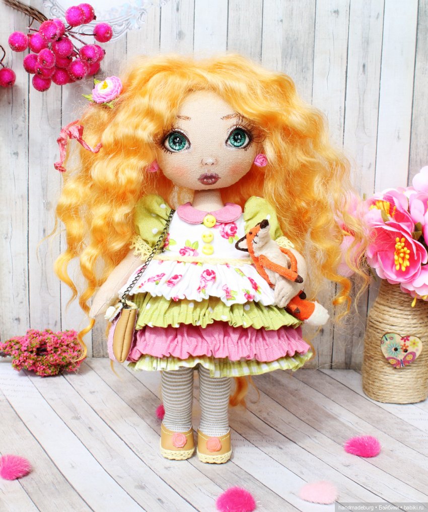 Розочка, миниатюрная куколка