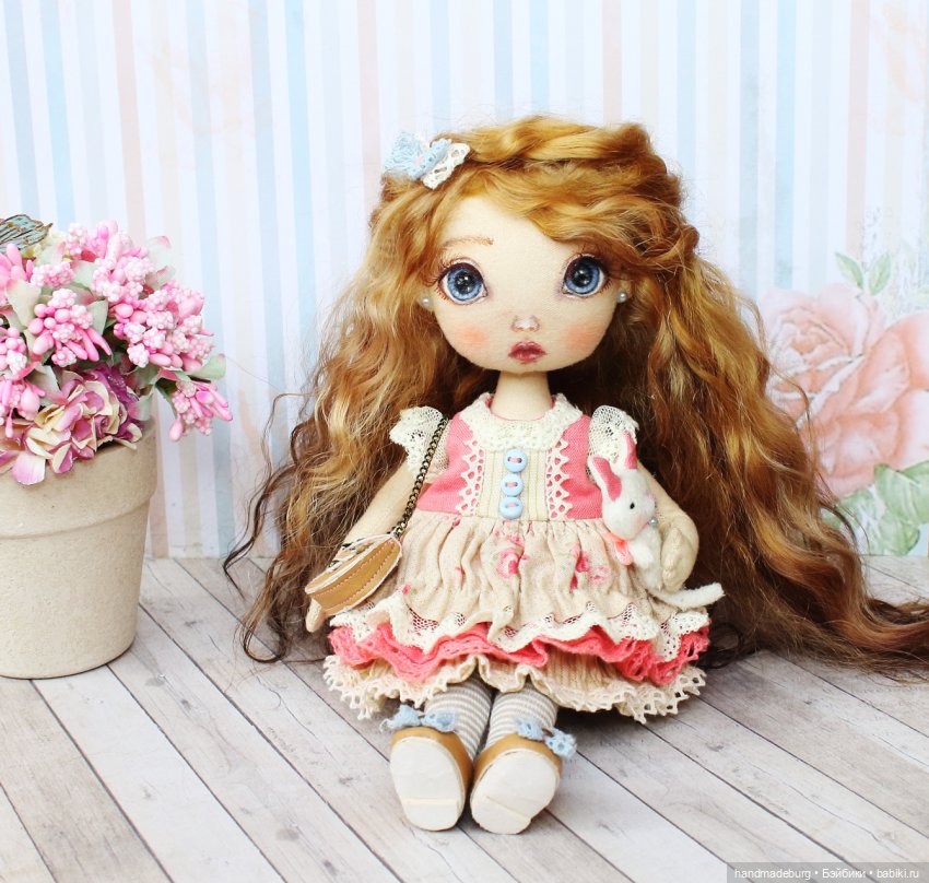 Юляша, миниатюрная куколка