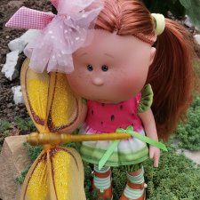 Ты не птичка и не бабочка.