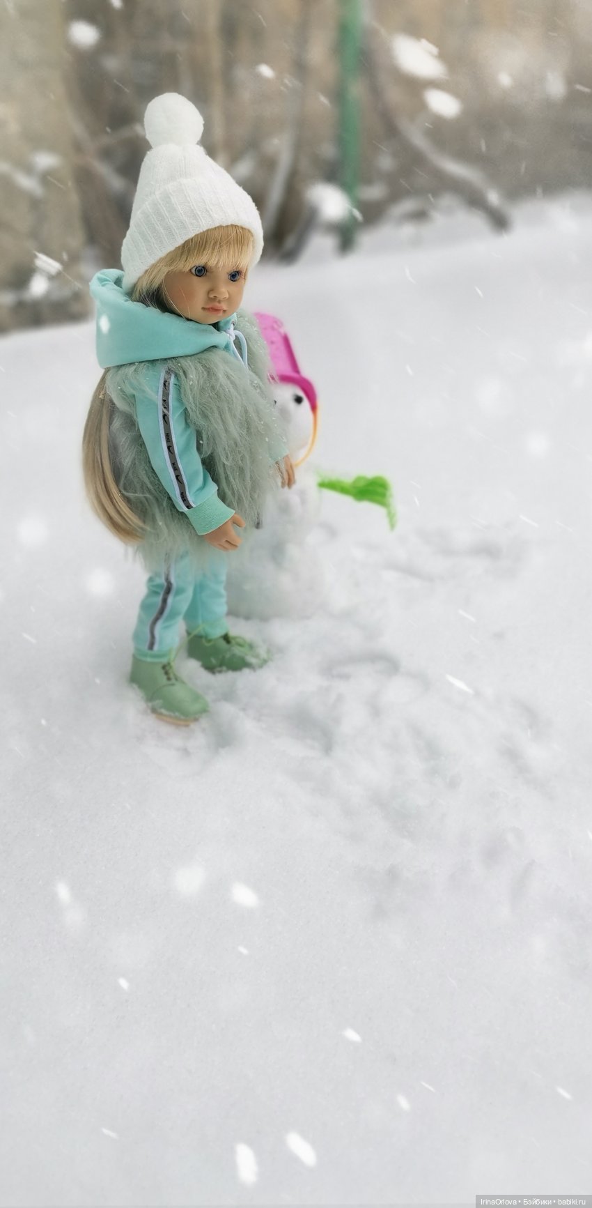 Словно белые пушинки, с неба падают снежинки ❄️❄️❄️