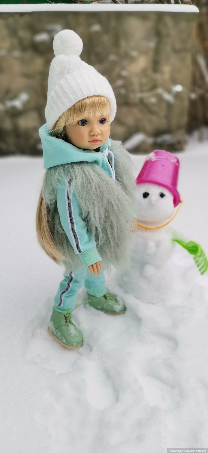 Словно белые пушинки, с неба падают снежинки ❄️❄️❄️