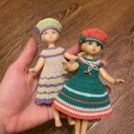 Комплект из платья и берета на кукол Дюймовочка (Аским) и кукол 14-16 см