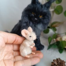 Мышонок миниатюра