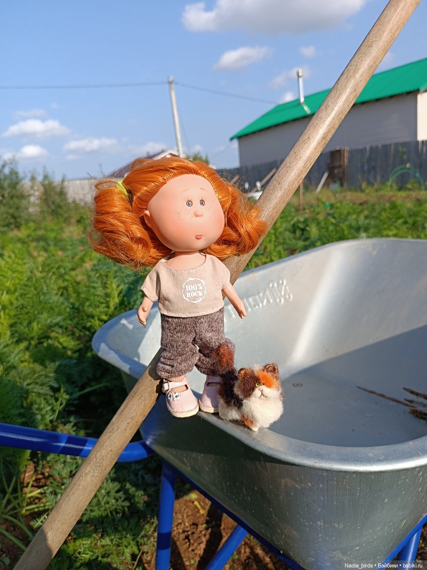 Манюня на даче — Куклы Nines d'Onil (Нинес): Миа (Mia)