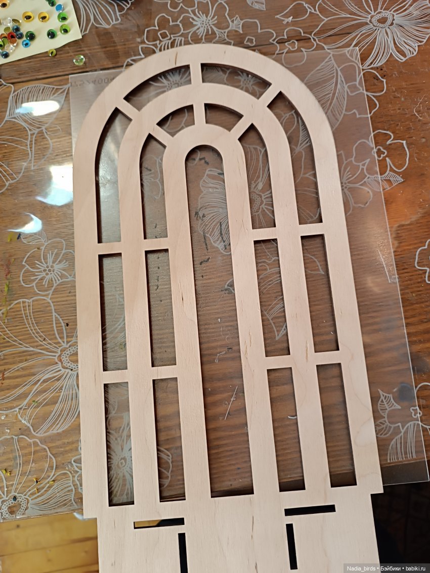 Витражное окно в румбокс или фотофон