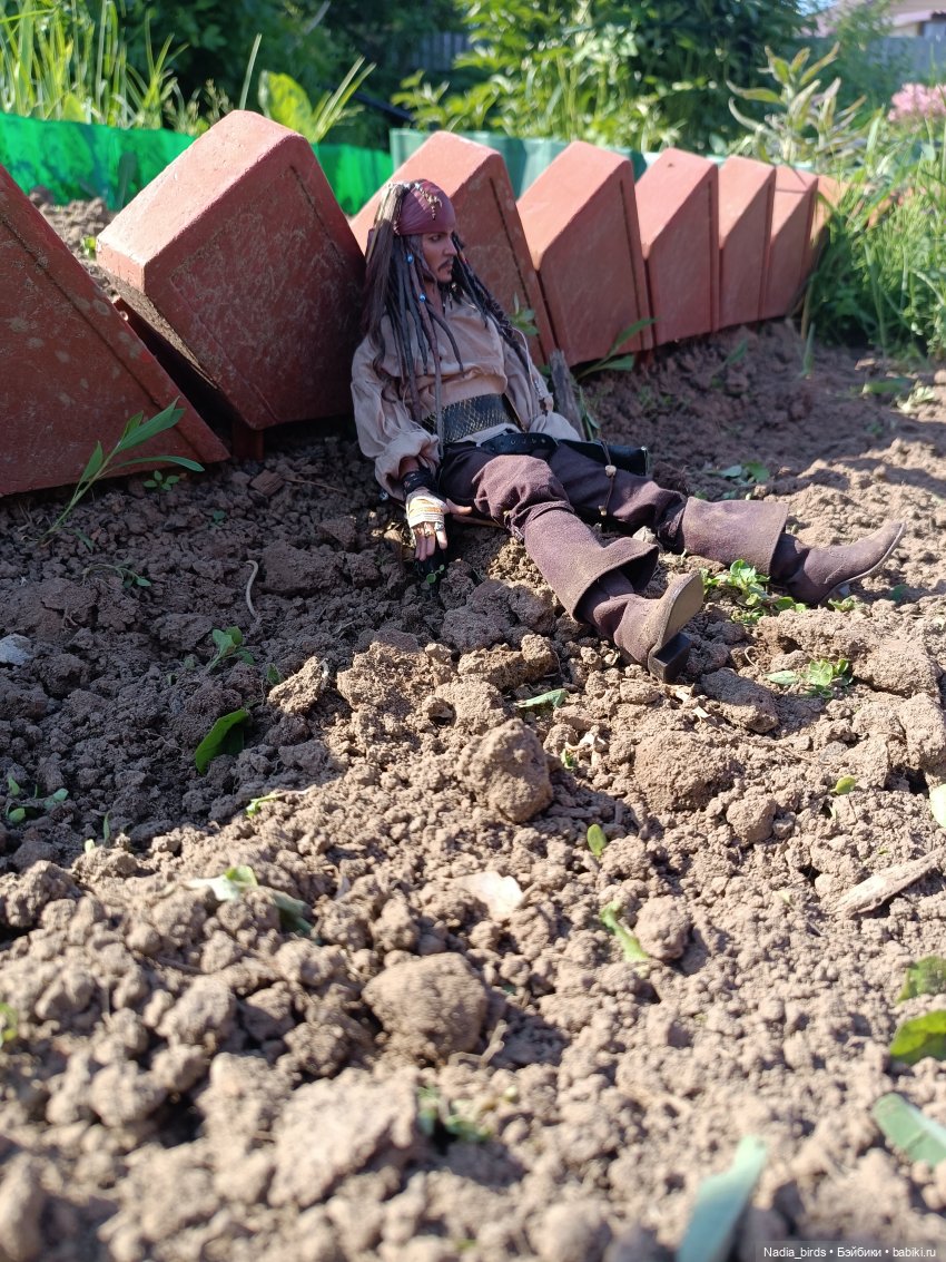 Дачная эксплуатация | Бэйбики Дачная эксплуатация — Коллекционные фигурки Hot Toys (Хот Тойс) 1:6: фото (фото 10)