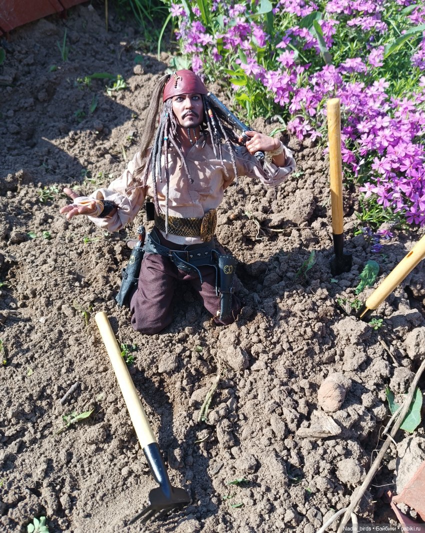 Дачная эксплуатация | Бэйбики Дачная эксплуатация — Коллекционные фигурки Hot Toys (Хот Тойс) 1:6: фото (фото 9)