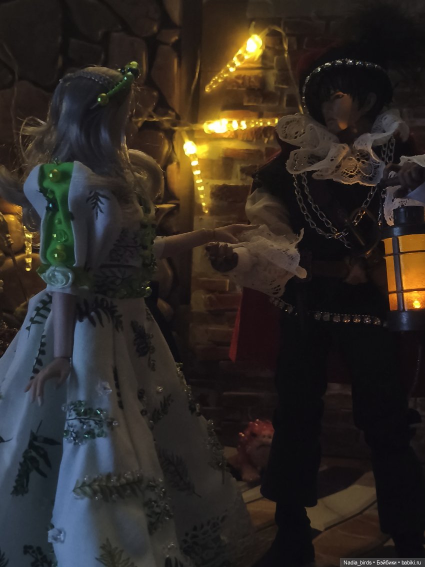 Три пёрышка. По мотивам сказки братьев Гримм