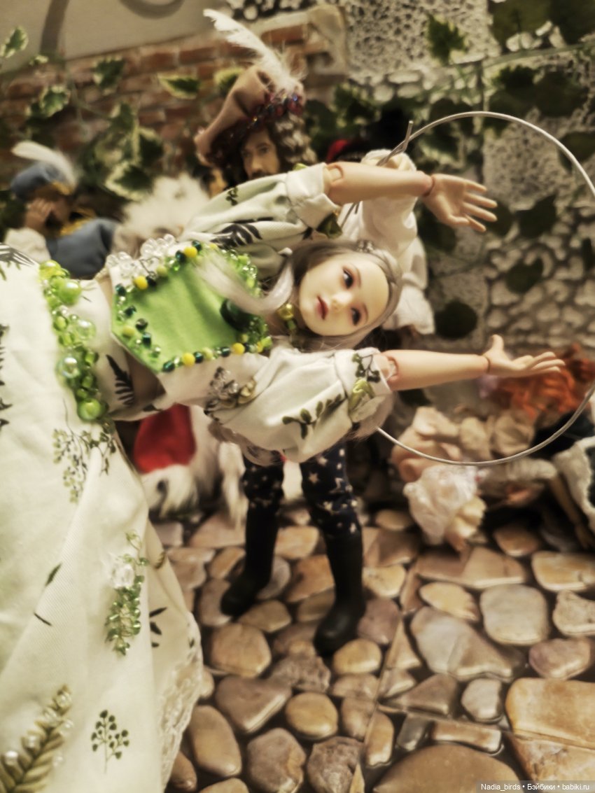 Три пёрышка. По мотивам сказки братьев Гримм