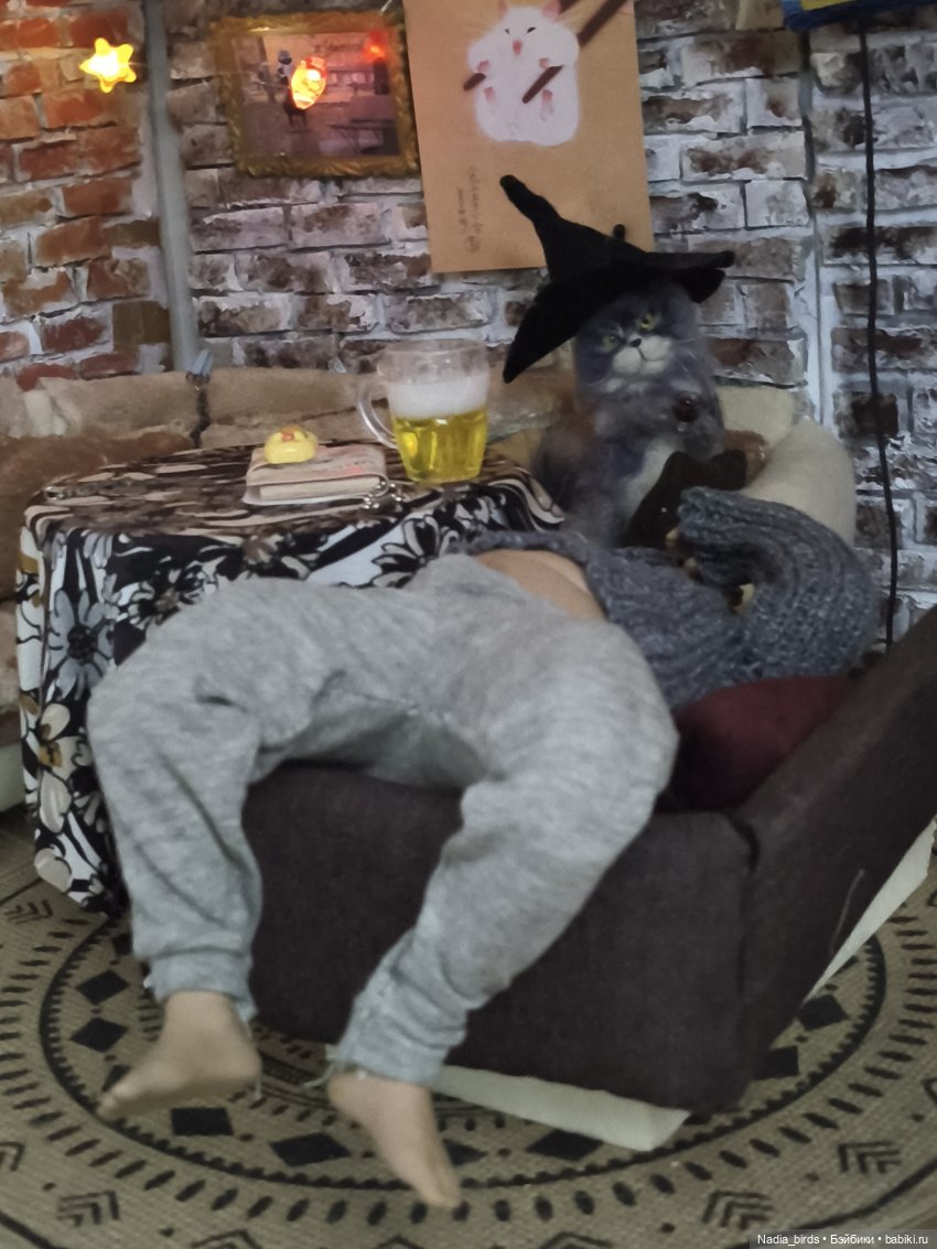 Неустановленное лицо-) — Экшн