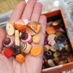 Набор случайной миниатюрной еды