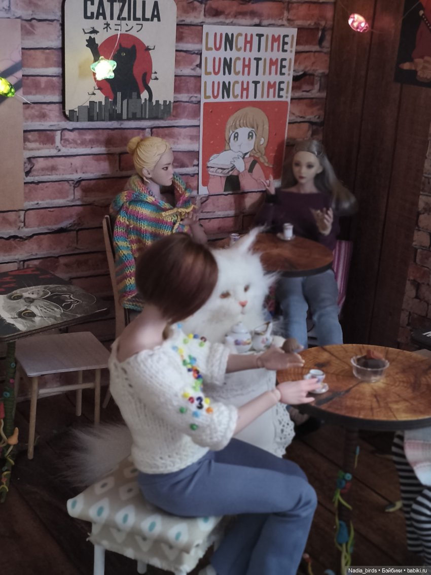 Совсем немного обновленного кафе "Кошачья лапка"