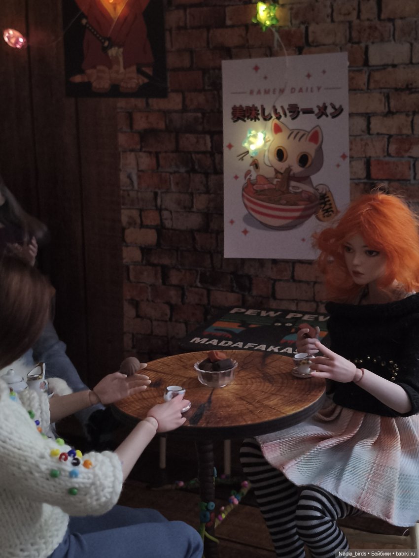 Совсем немного обновленного кафе "Кошачья лапка"