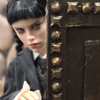 Мрачная дева