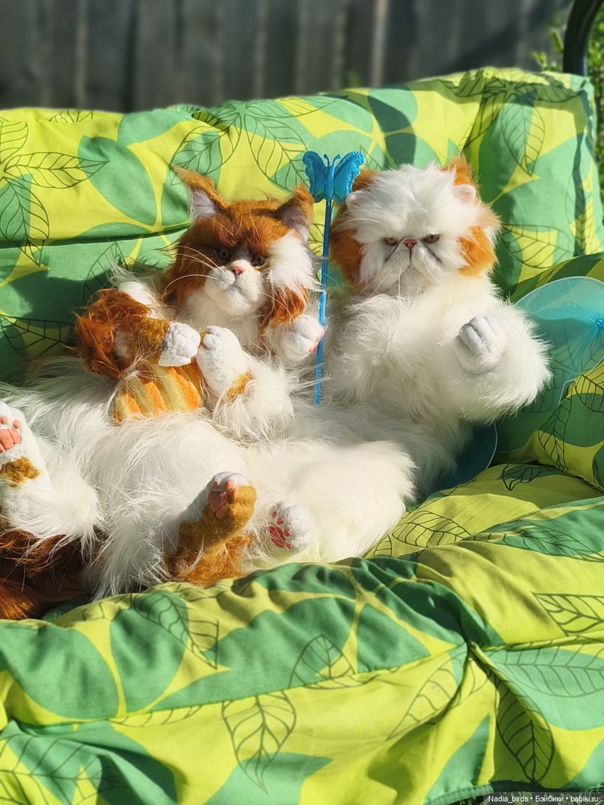 Котеюшки на даче) — Игрушки в смешанной технике (мех и глина): Арт