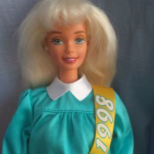 graduation barbie 1998