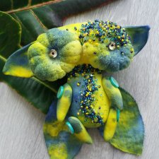 Чердачная лимонная муха