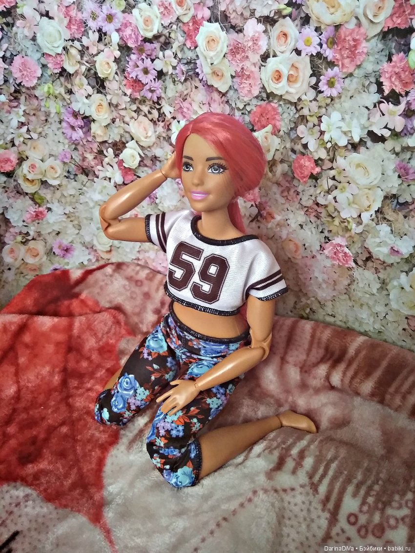 Клуб "ВВ", начало — Куклы Barbie (Барби): Looks