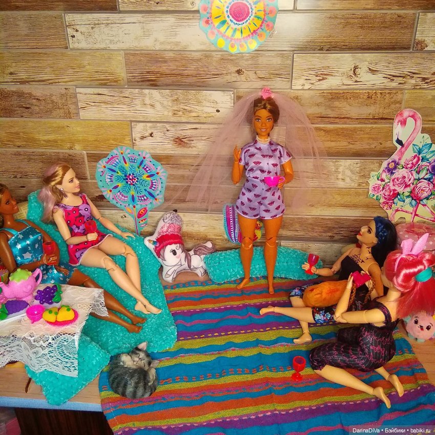 Девичник Розалин — Куклы Barbie (Барби): Looks (фото 9)