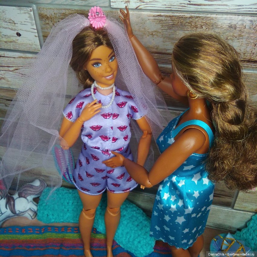 Девичник Розалин — Куклы Barbie (Барби): Looks (фото 4)