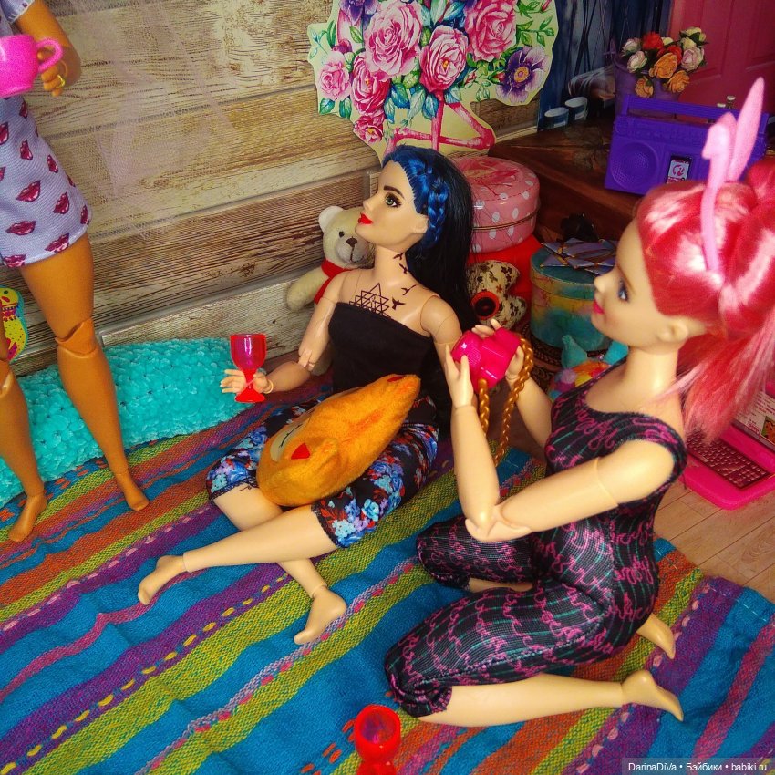 Девичник Розалин — Куклы Barbie (Барби): Looks (фото 10)
