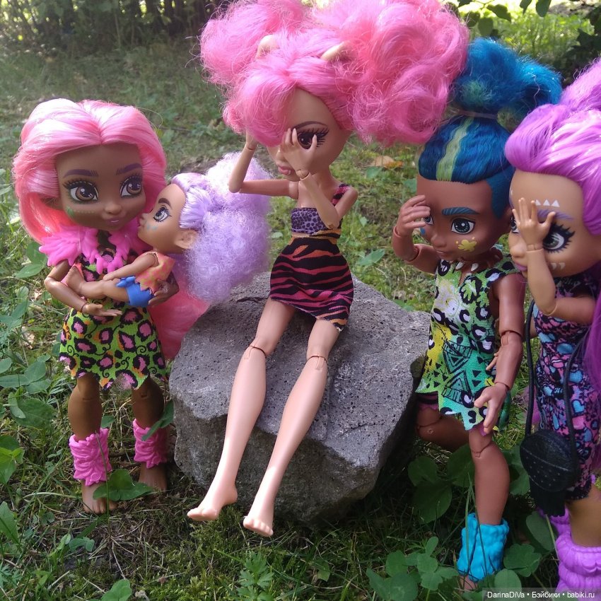 Магическая Школа для одаренных монстров Мадам Вивьен. Не грусти, я привела твою сестру