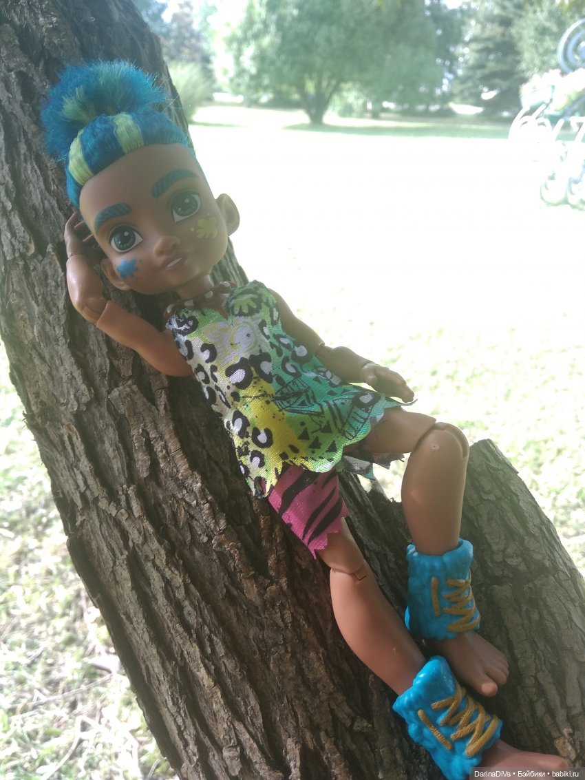 Магическая Школа для одаренных монстров Мадам Вивьен. Не грусти, я привела твою сестру (фото 5)