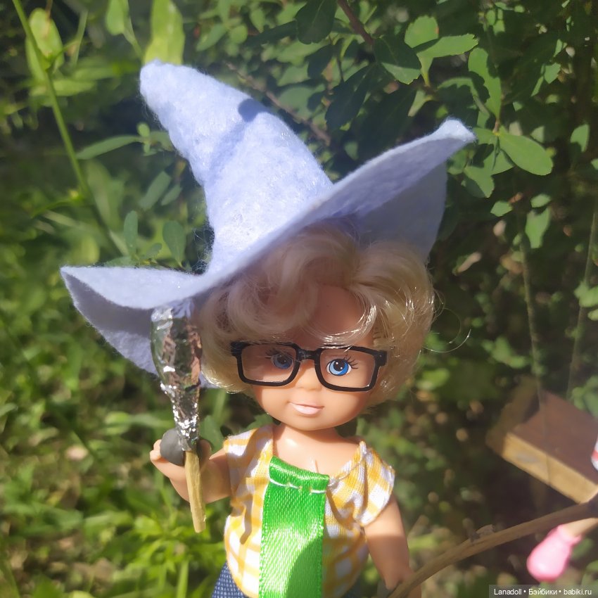 Незнайка в Солнечном городе. Про Пачкулю Пестренького (фото 7)