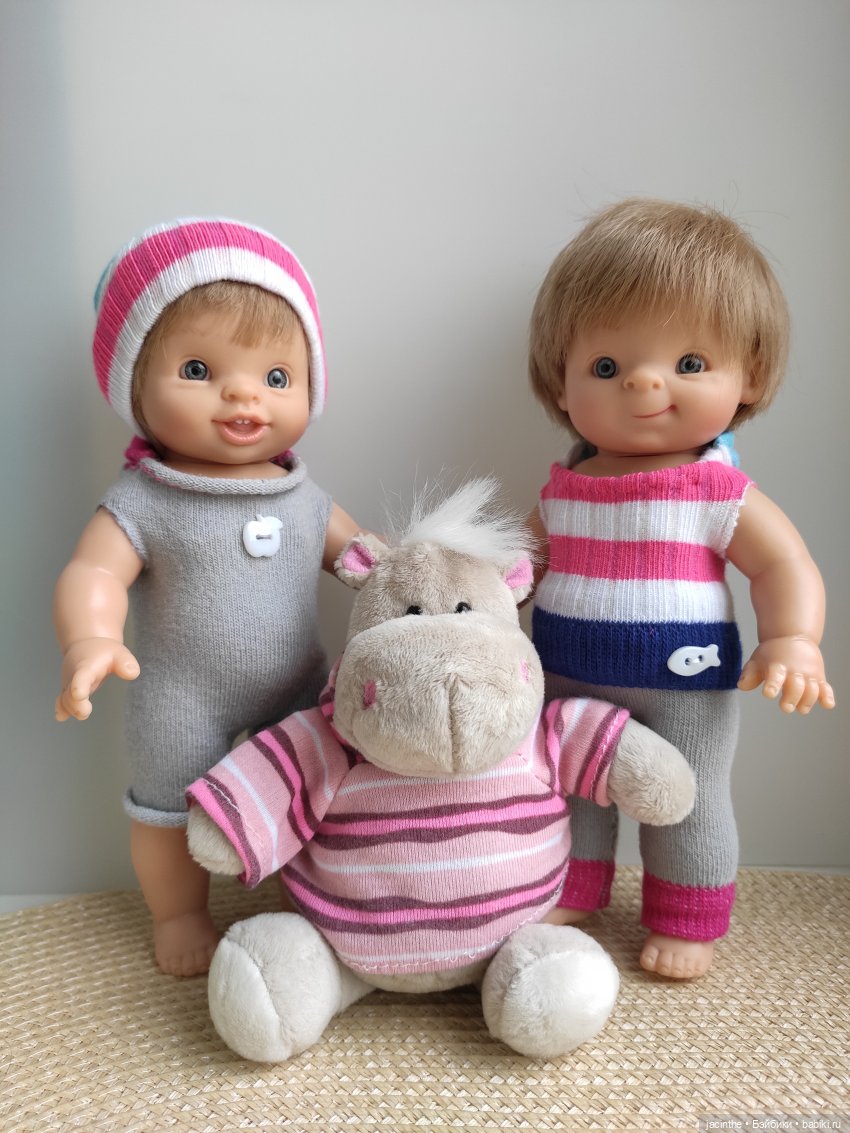 Как дёшево одеть пупсов в условиях финансового кризиса, или "носки - наше всё" | Бэйбики Как дёшево одеть пупсов в условиях финансового кризиса, или "носки - наше всё" (фото 3)
