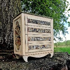 Про картон и про комод