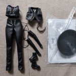 Аутфит Барби Алия + подставка
