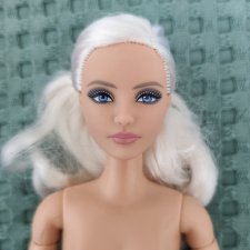 Barbie Basics 02 Карлуша