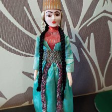 Кукла в национальном костюме
