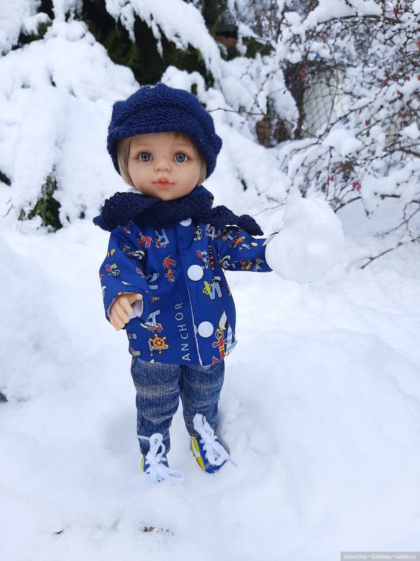 Зимние фото и эпизоды из жизни кукол
